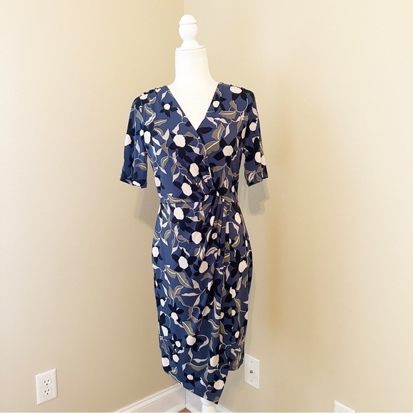 Banana Republic Factory Faux Wrap Knot Floral Dress NWT - Small - Picture 1 of 10